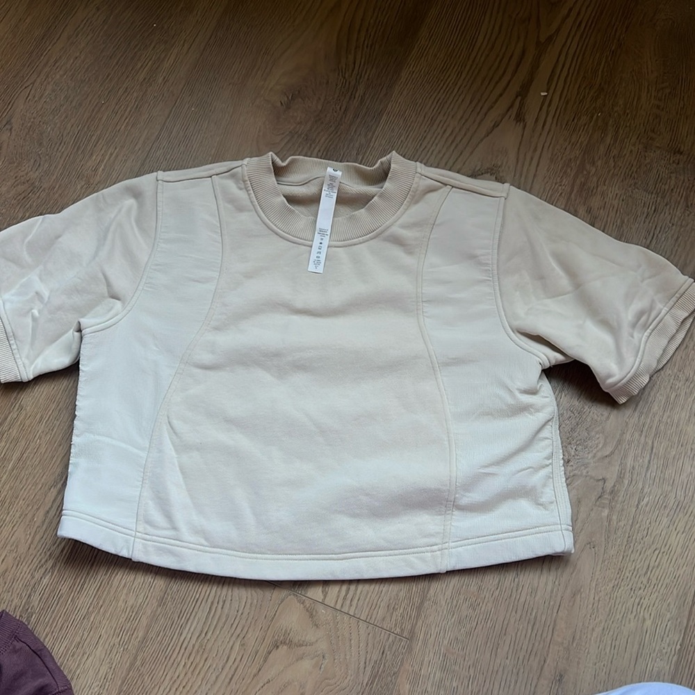 Lululemon top